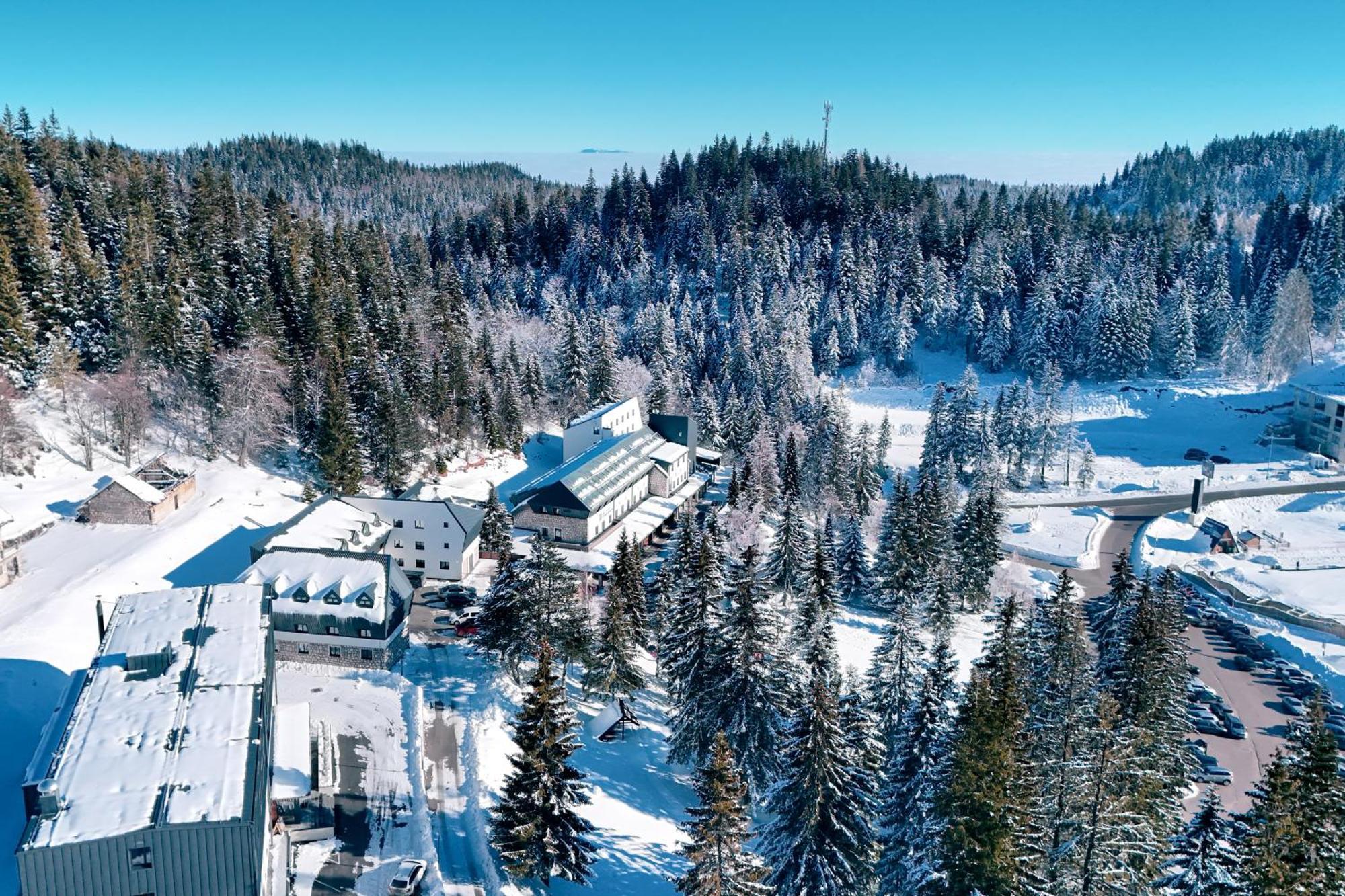 Hotel Rajska Dolina Núi Jahorina Ngoại thất bức ảnh